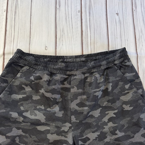 Lululemon Men's Pace Breaker 9" Lined Short Variegated Mesh Camo Black Large - Picture 2 of 9